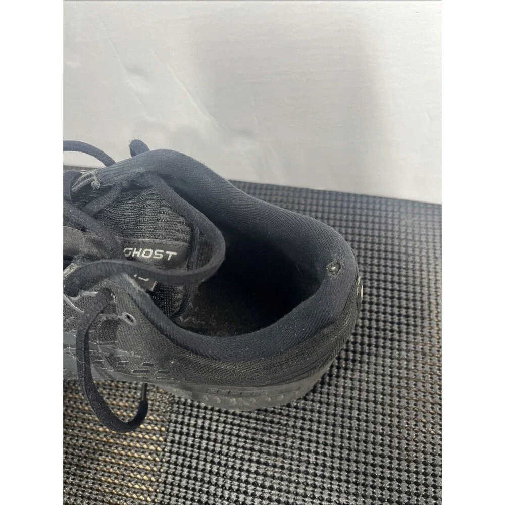 Brooks lots wear